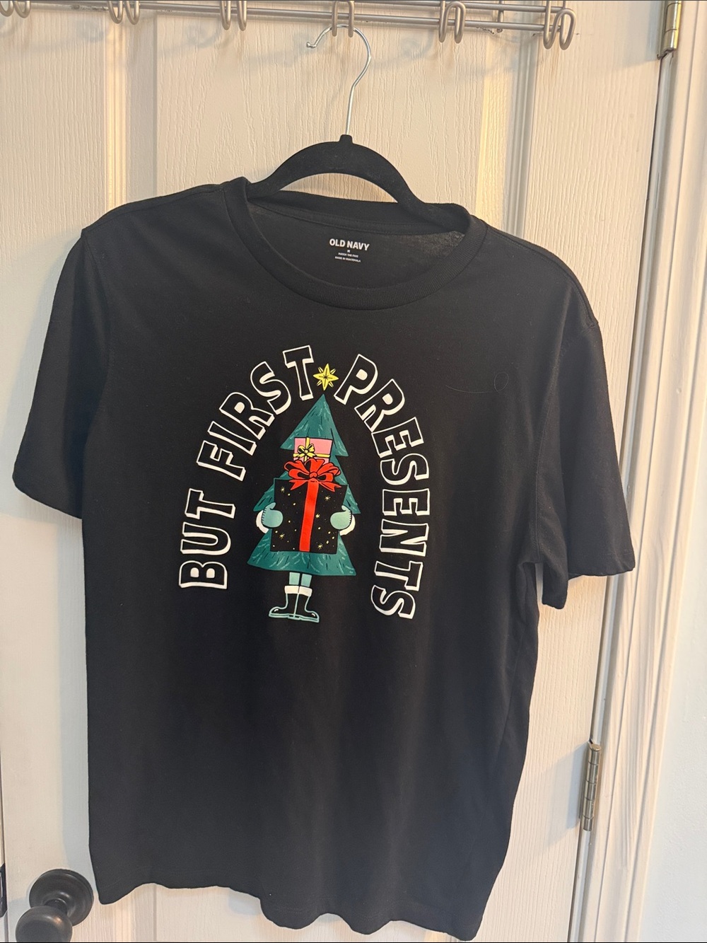 Old Navy Black Short-Sleeve 'But First Presents' Graphic Tee